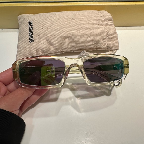 JACQUEMUS Les Lunettes Sunglasses in Multi Green - Picture 2 of 14